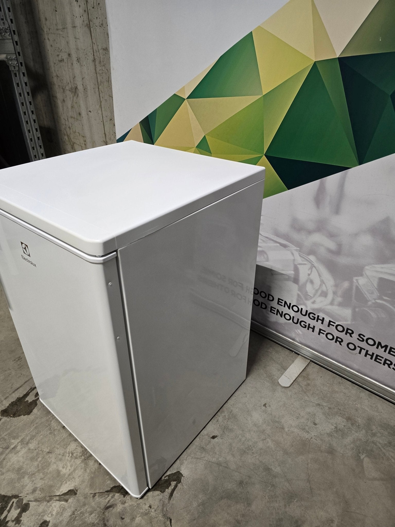 Electrolux kjøleskap ERT1601AOW3 Kjøleskap - Norskombruk.no