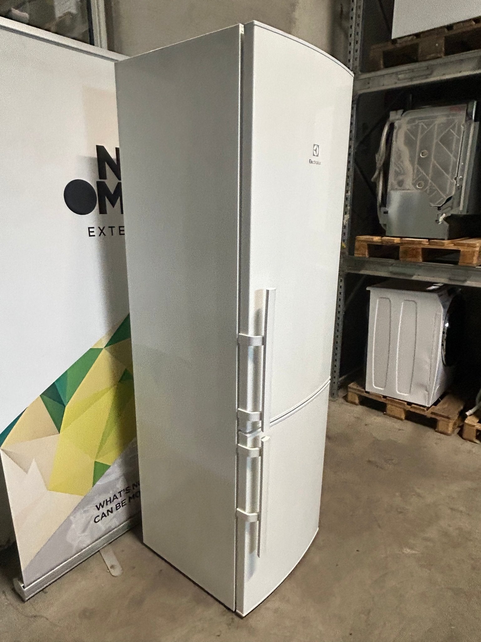 Electrolux kombiskap EN3853MOW (200cm) Kombiskap - Norskombruk.no