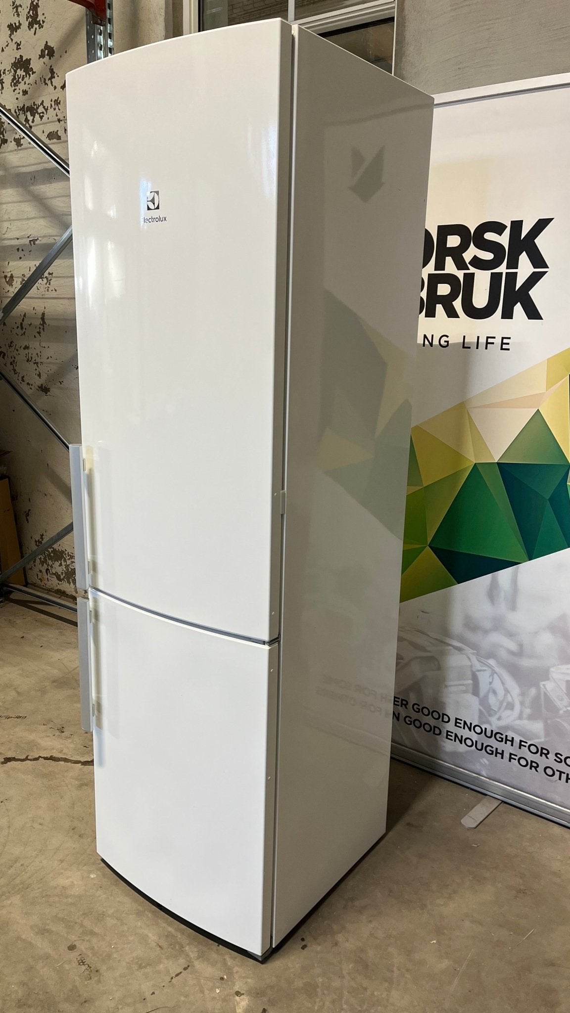 Electrolux kombiskap EN3855MOW (201 cm) Kombiskap - Norskombruk.no