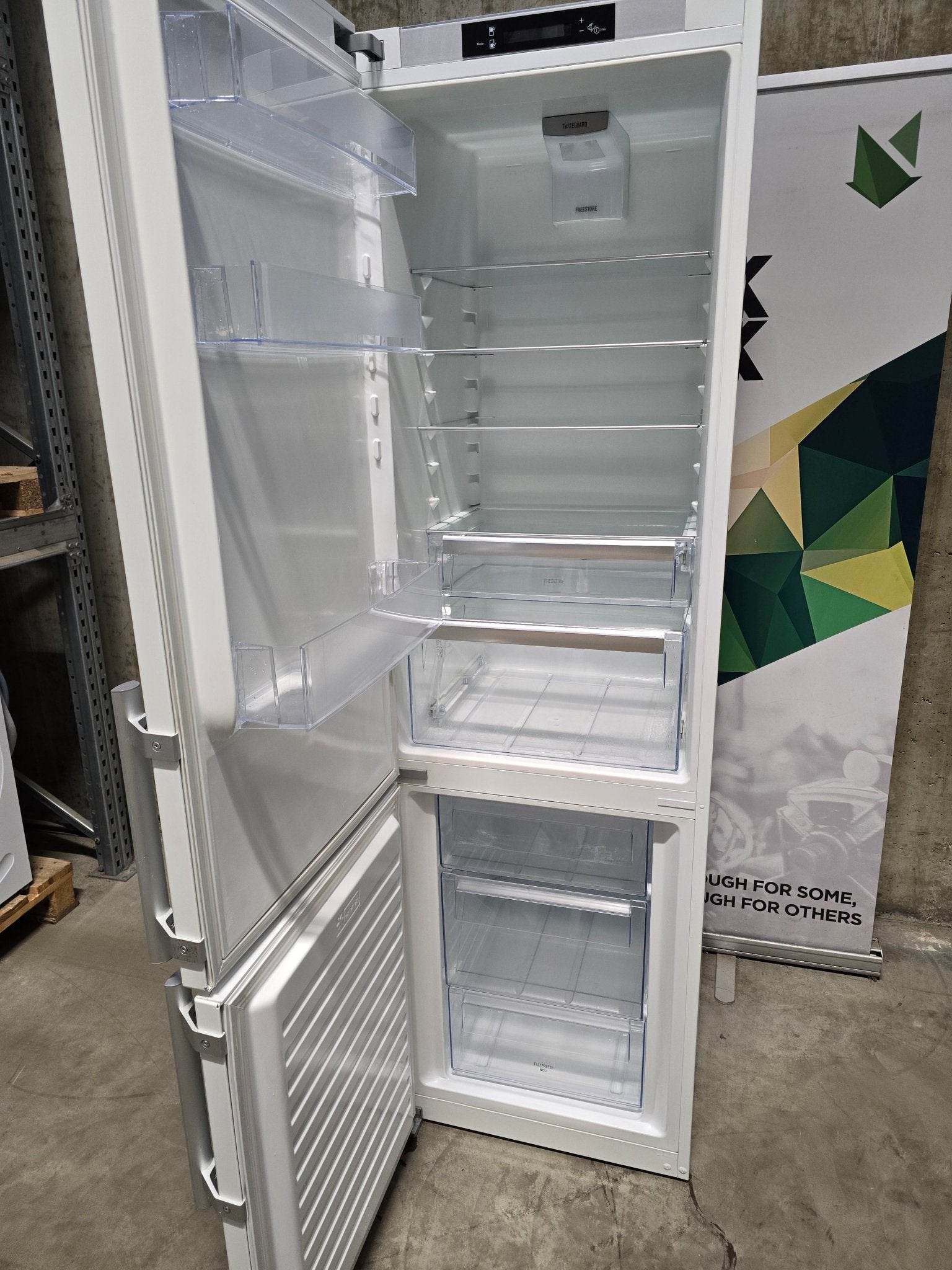 Electrolux kombiskap EN4015MOW Kombiskap - Norskombruk.no