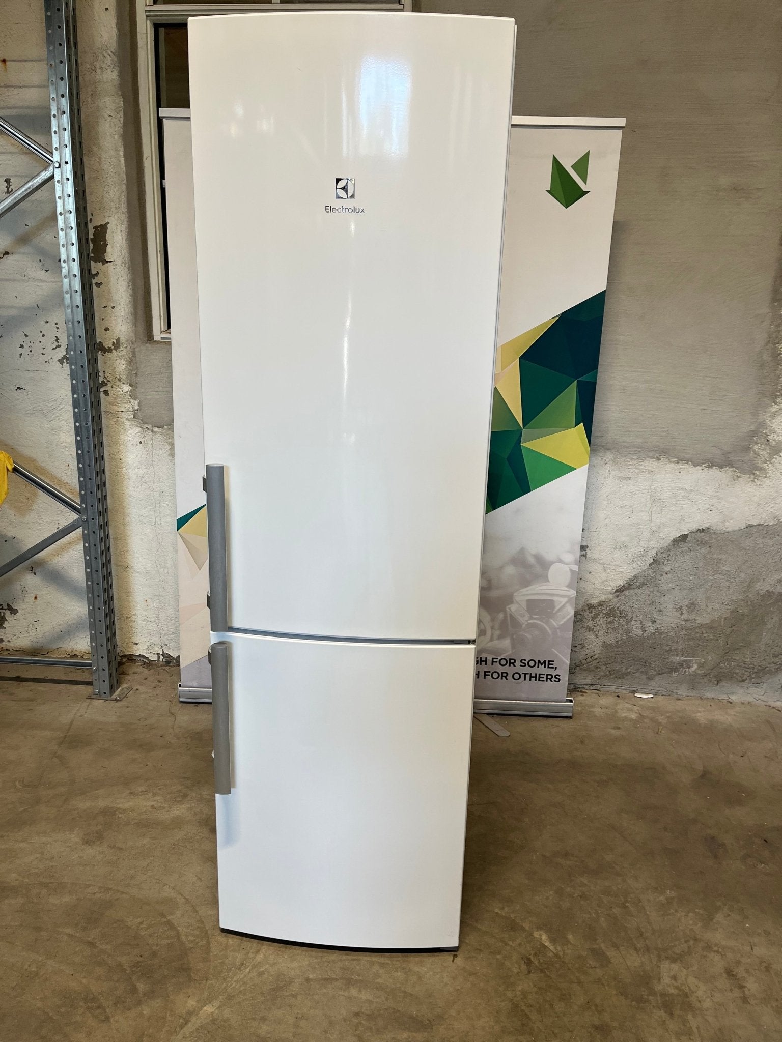Electrolux kombiskap EN4015MOW Kombiskap - Norskombruk.no