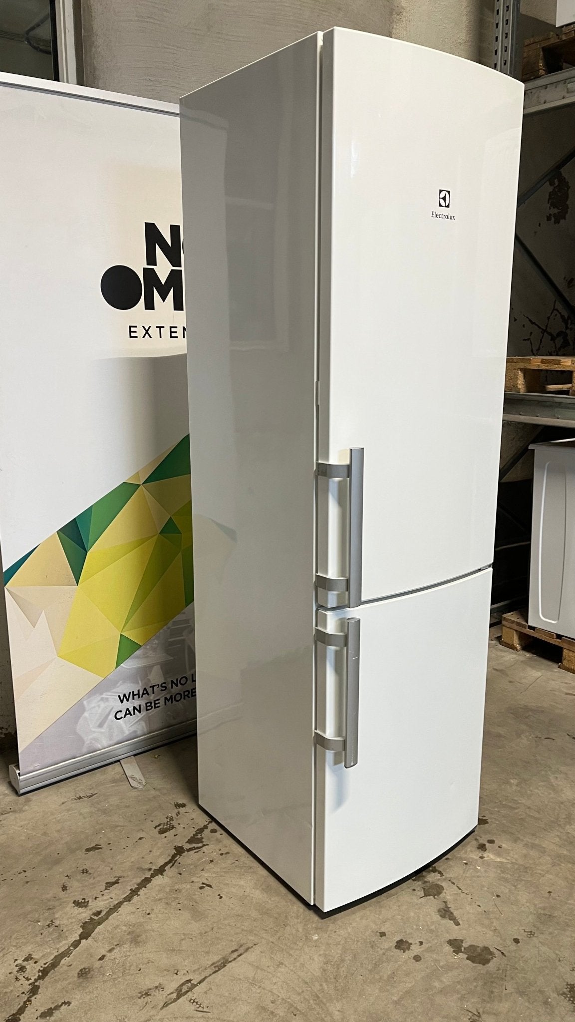 Electrolux kombiskap EN4015MOW Kombiskap - Norskombruk.no