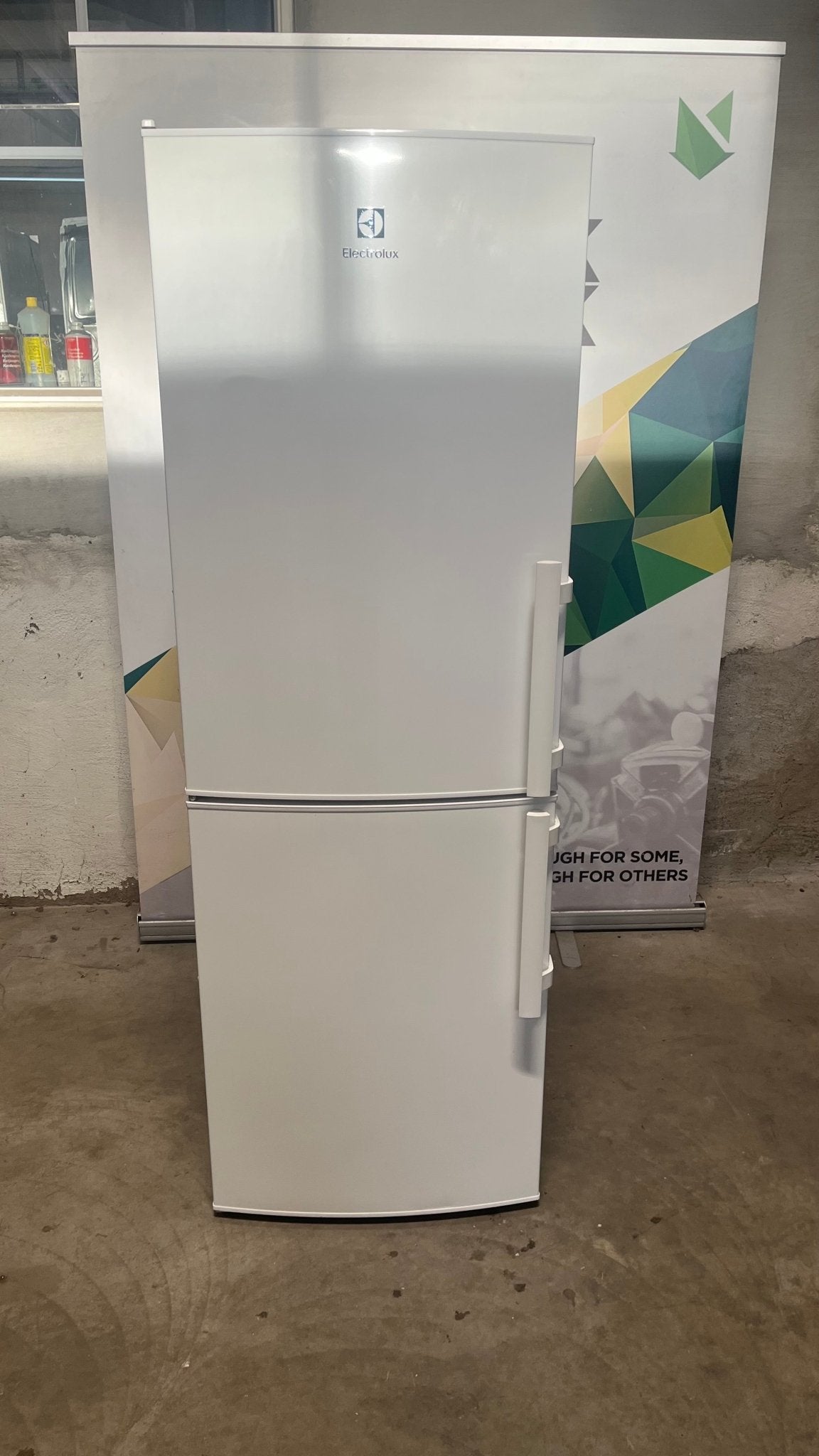 Electrolux kombiskap LNT3LE31W1 Kombiskap - Norskombruk.no