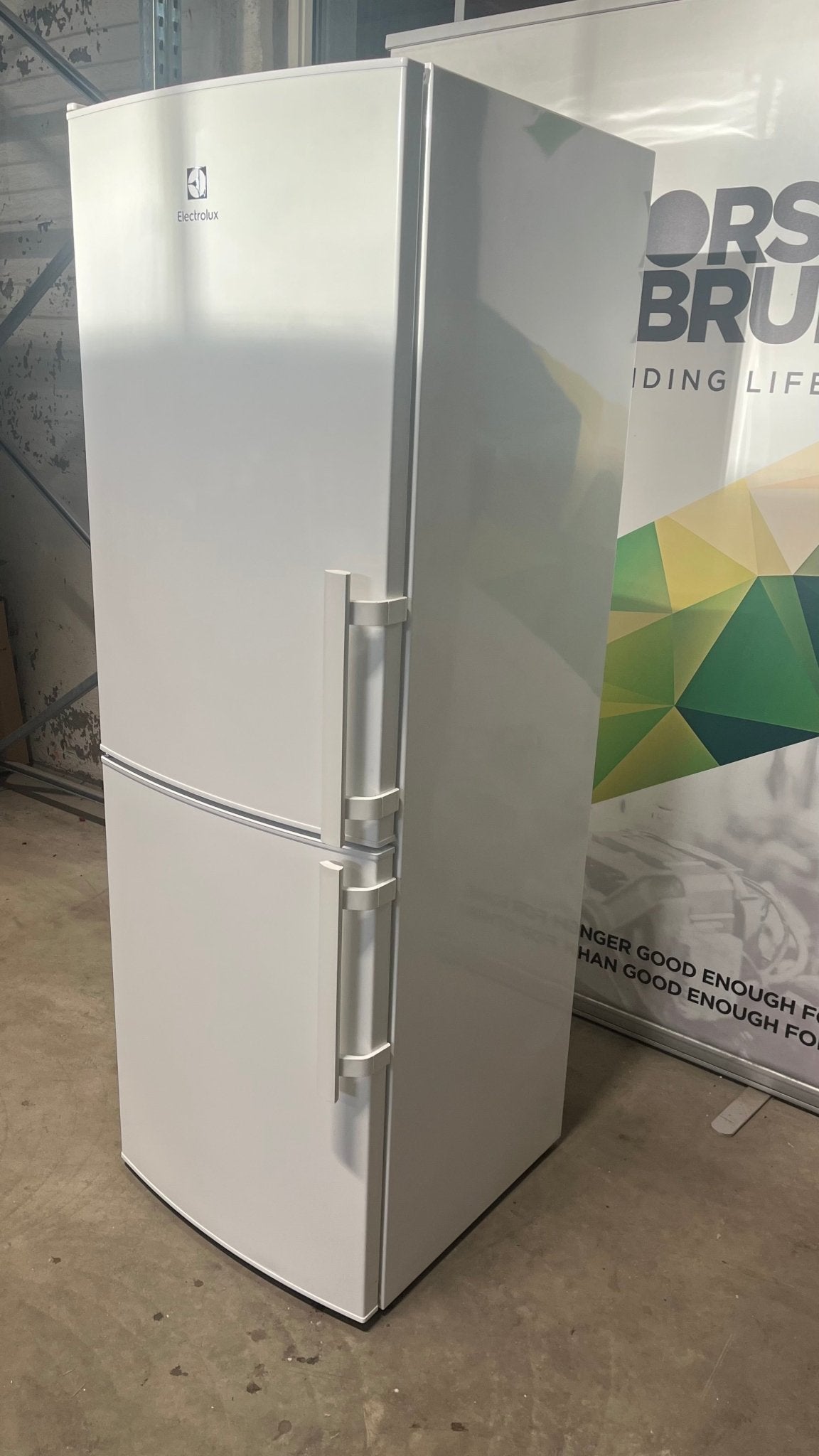 Electrolux kombiskap LNT3LE31W1 Kombiskap - Norskombruk.no