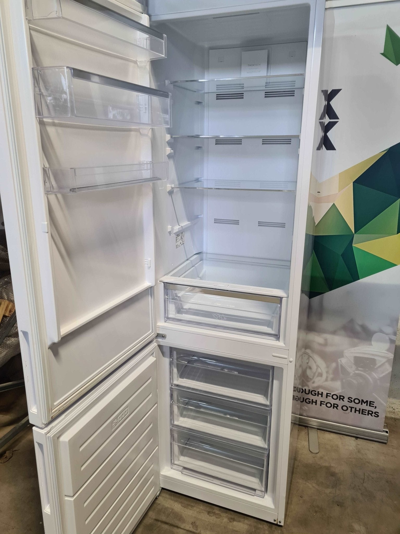 Electrolux kombiskap LNT5MF36W0 Kombiskap - Norskombruk.no