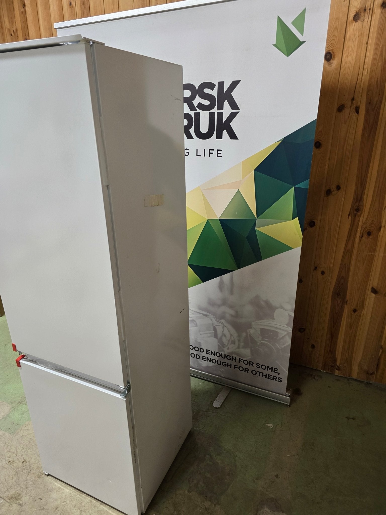 Electrolux LNT3LF18S helintegrert kjøle-fryseskap Integrert kombiskap - Norskombruk.no