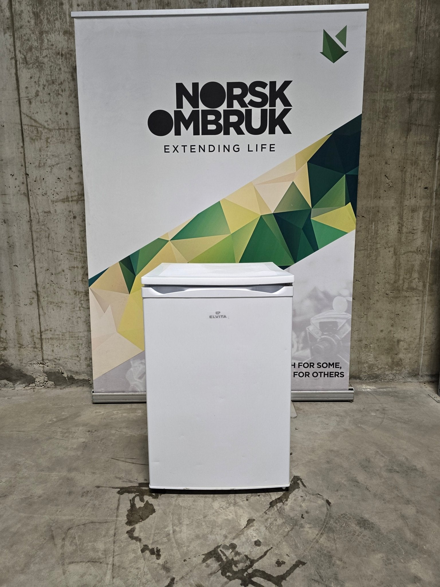 Elvita CKF2852V - benkkjøleskap Kjøleskap - Norskombruk.no