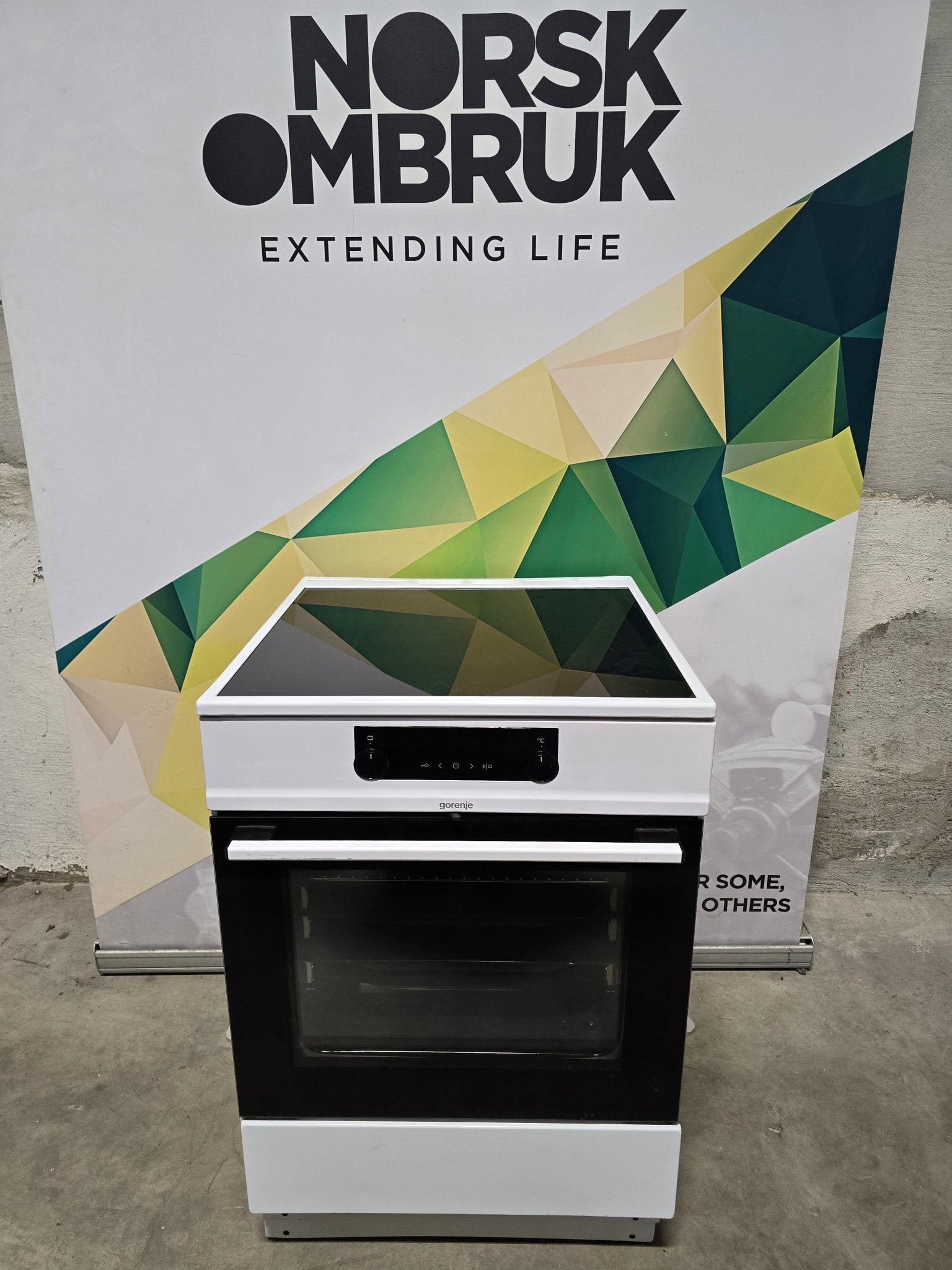 Gorenje Induksjonskomfyr EIT8645WD Induksjonskomfyr - Norskombruk.no