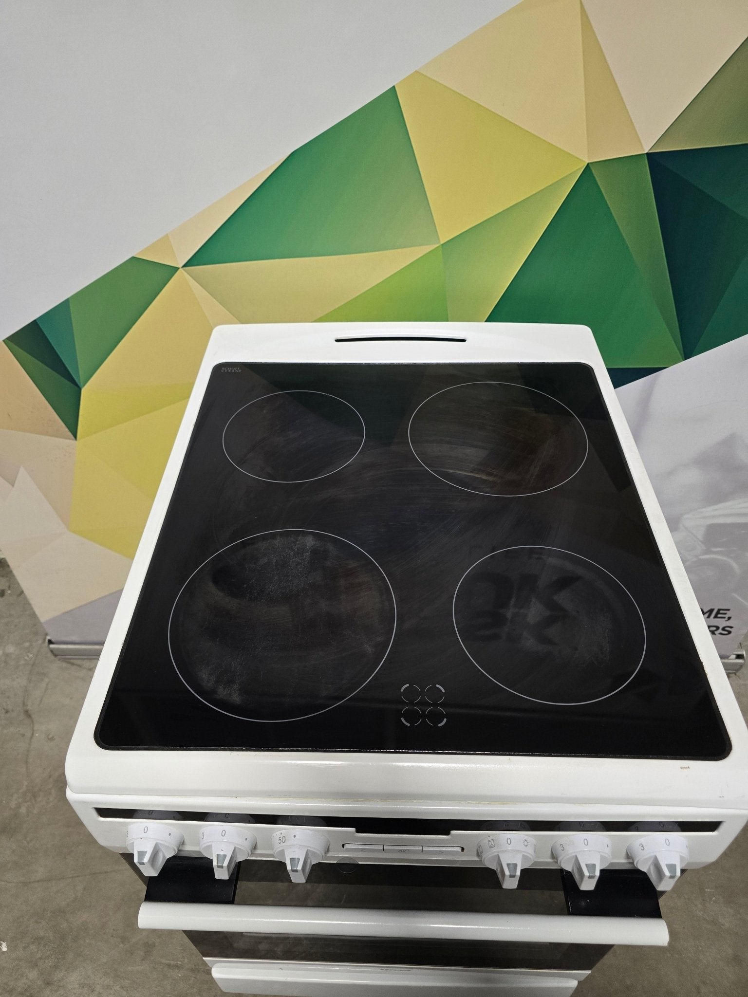 Gram CC 45550 V – Kompakt keramisk komfyr Keramisk Komfyr - Norskombruk.no