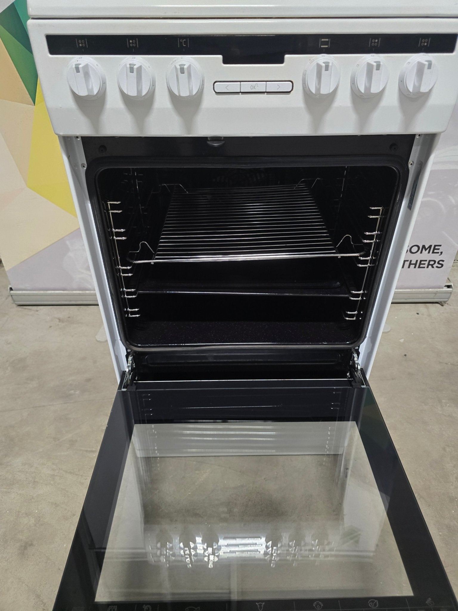 Gram CC 45550 V – Kompakt keramisk komfyr Keramisk Komfyr - Norskombruk.no