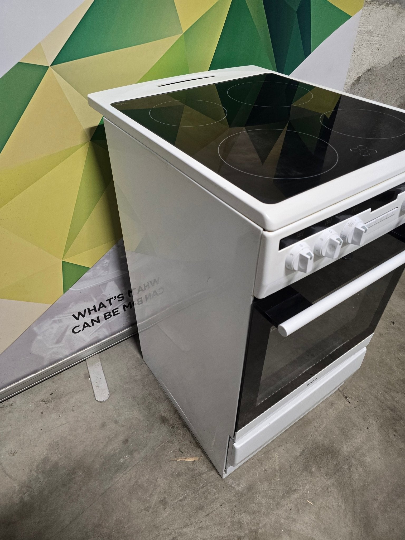 Gram CC 45550 V – Kompakt keramisk komfyr Keramisk Komfyr - Norskombruk.no