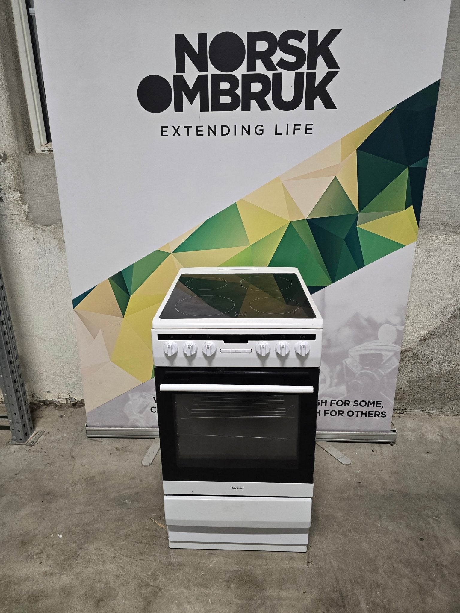 Gram CC 45550 V – Kompakt keramisk komfyr Keramisk Komfyr - Norskombruk.no