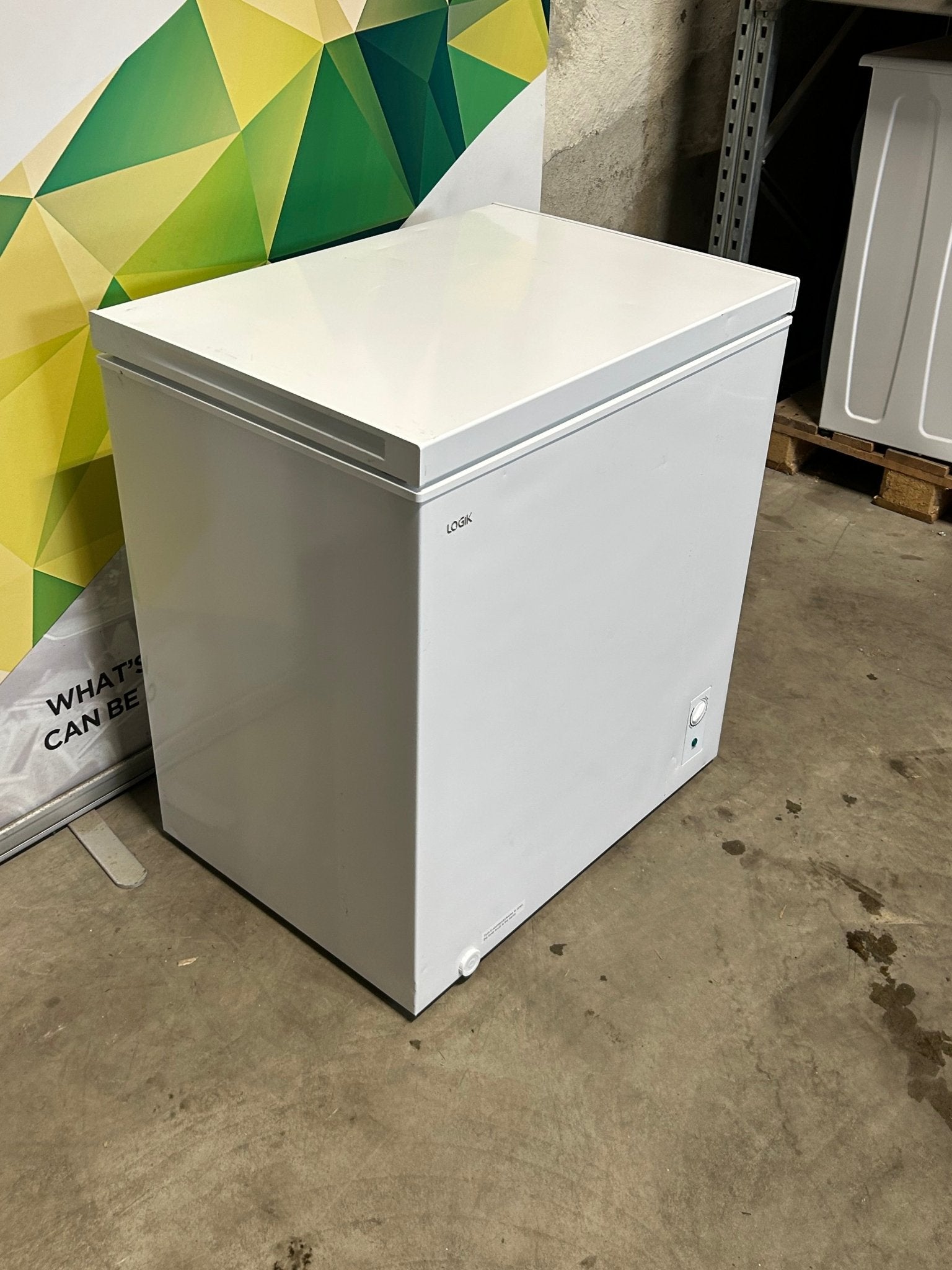 Logik fryseboks LCF198W23E Fryseboks - Norskombruk.no