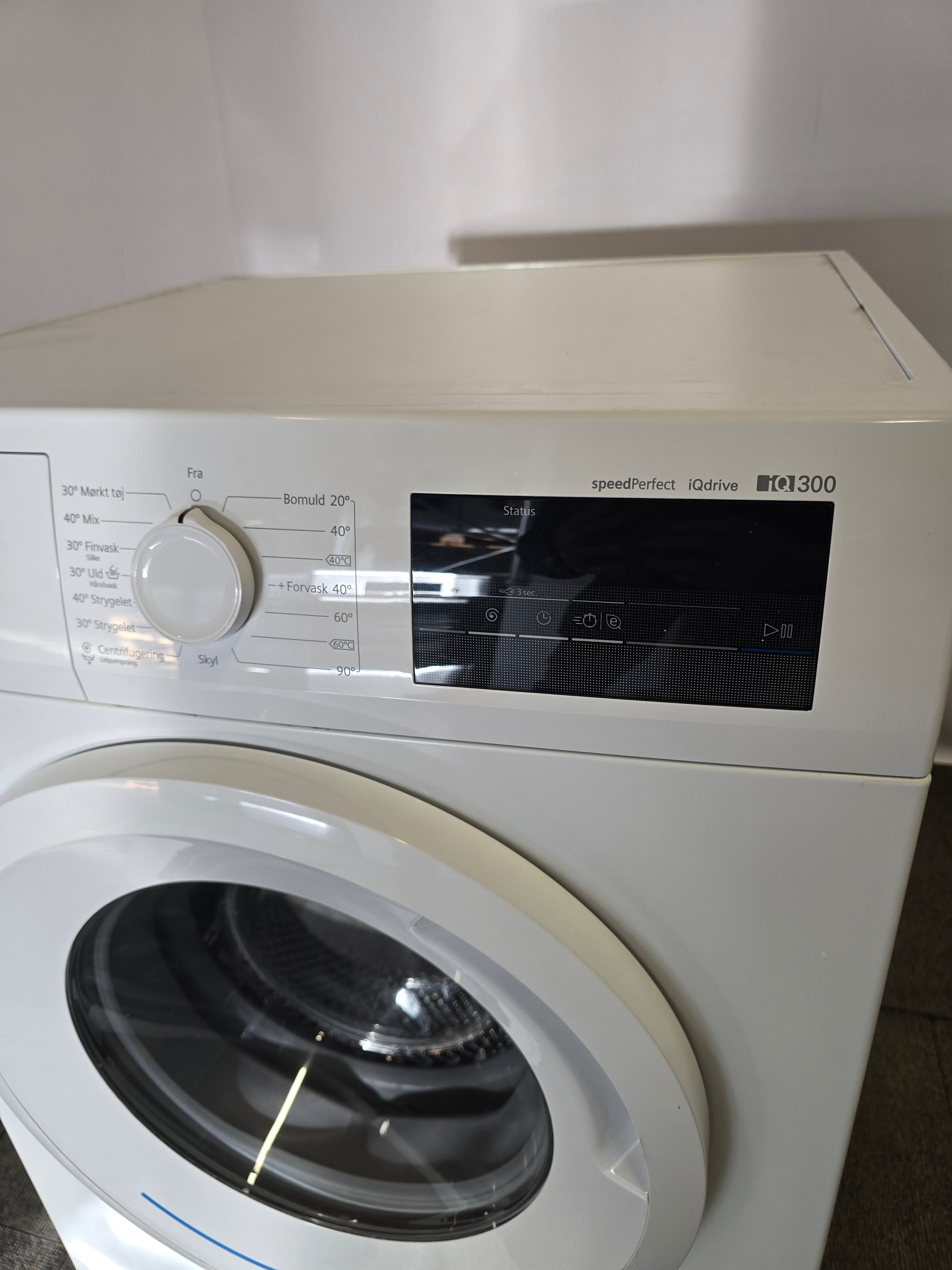 Siemens WM14N0L7DN vaskemaskin