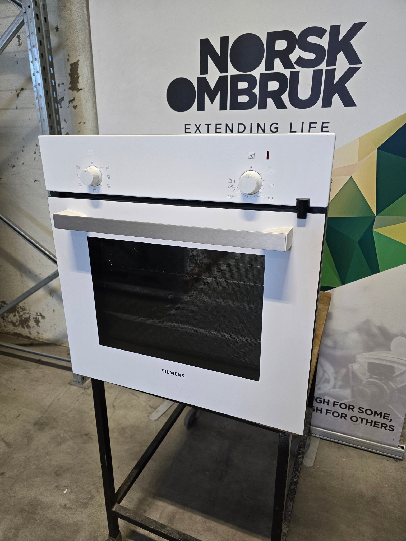 Siemens IQ100 integrert stekeovn HB010FBV0S Integrert stekeovn - Norskombruk.no