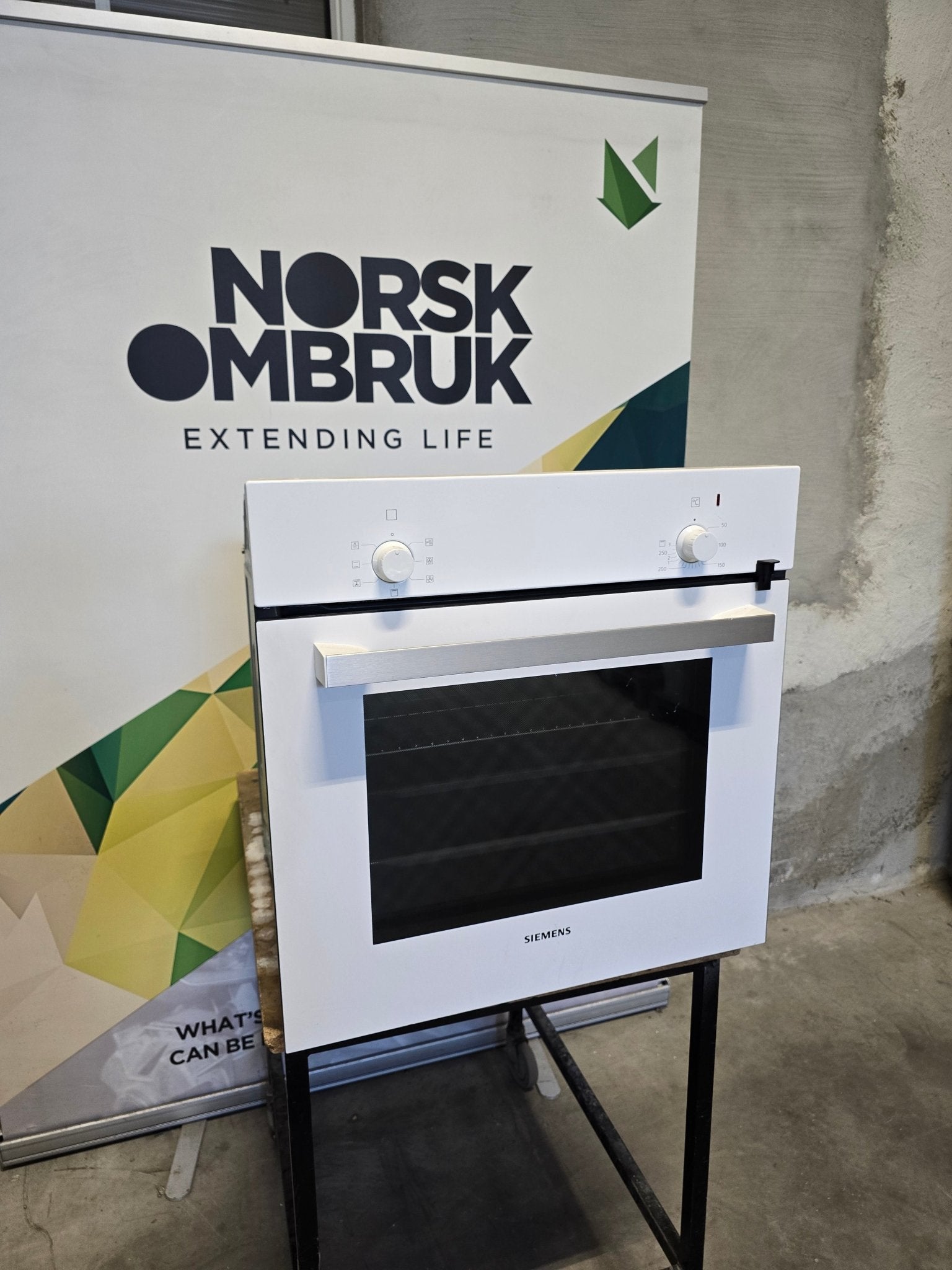 Siemens IQ100 integrert stekeovn HB010FBV0S Integrert stekeovn - Norskombruk.no