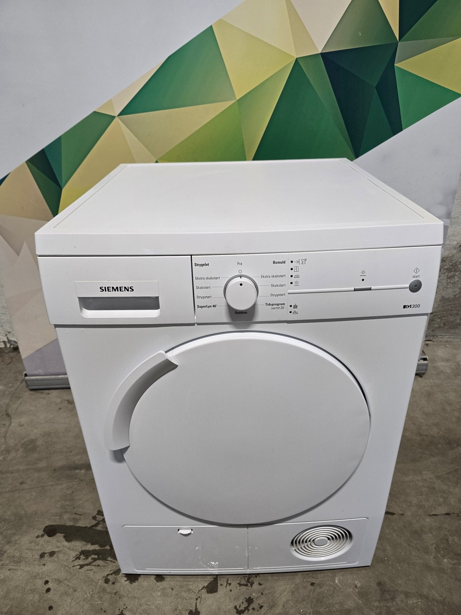 Siemens iQ300 kondenstørketrommel WT44E103DN Tørketrommel - Norskombruk.no