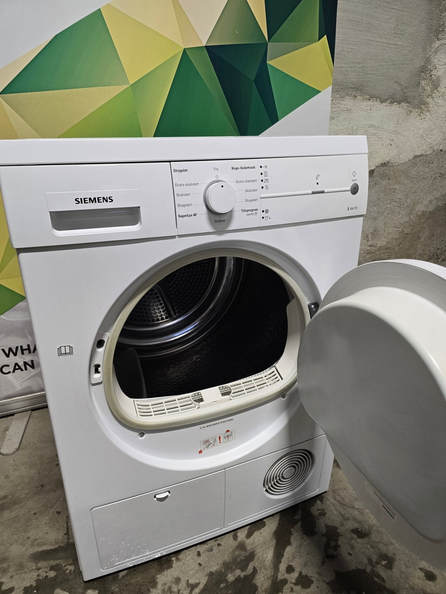 Siemens iQ300 kondenstørketrommel WT44E103DN Tørketrommel - Norskombruk.no