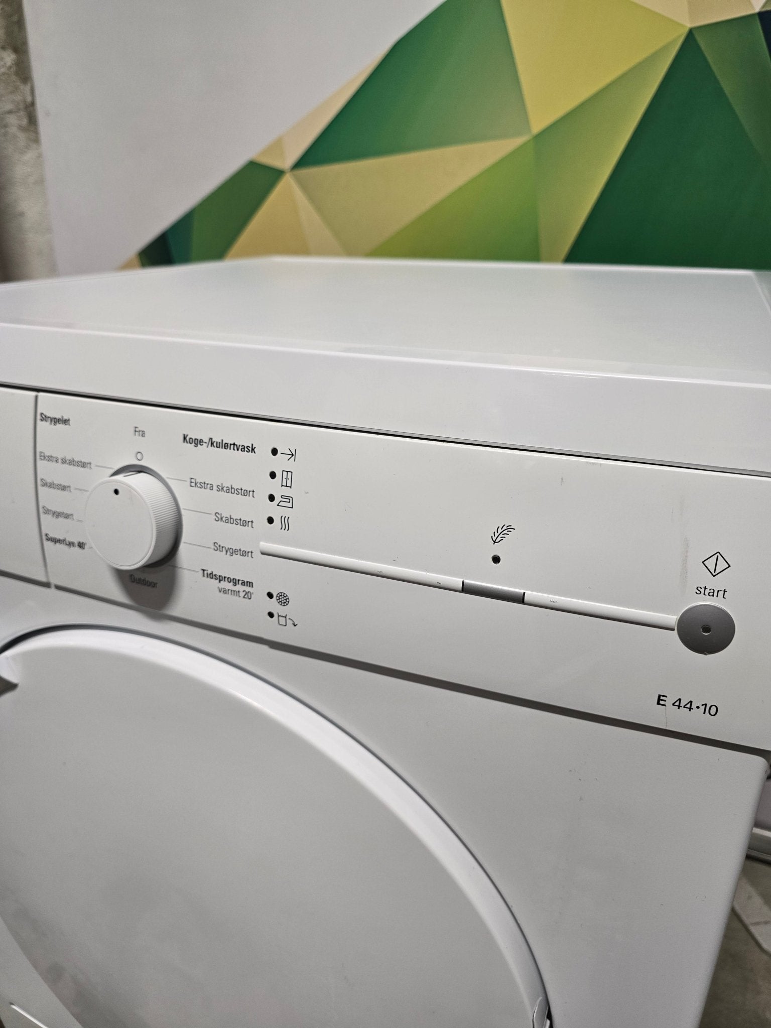 Siemens iQ300 kondenstørketrommel WT44E103DN Tørketrommel - Norskombruk.no