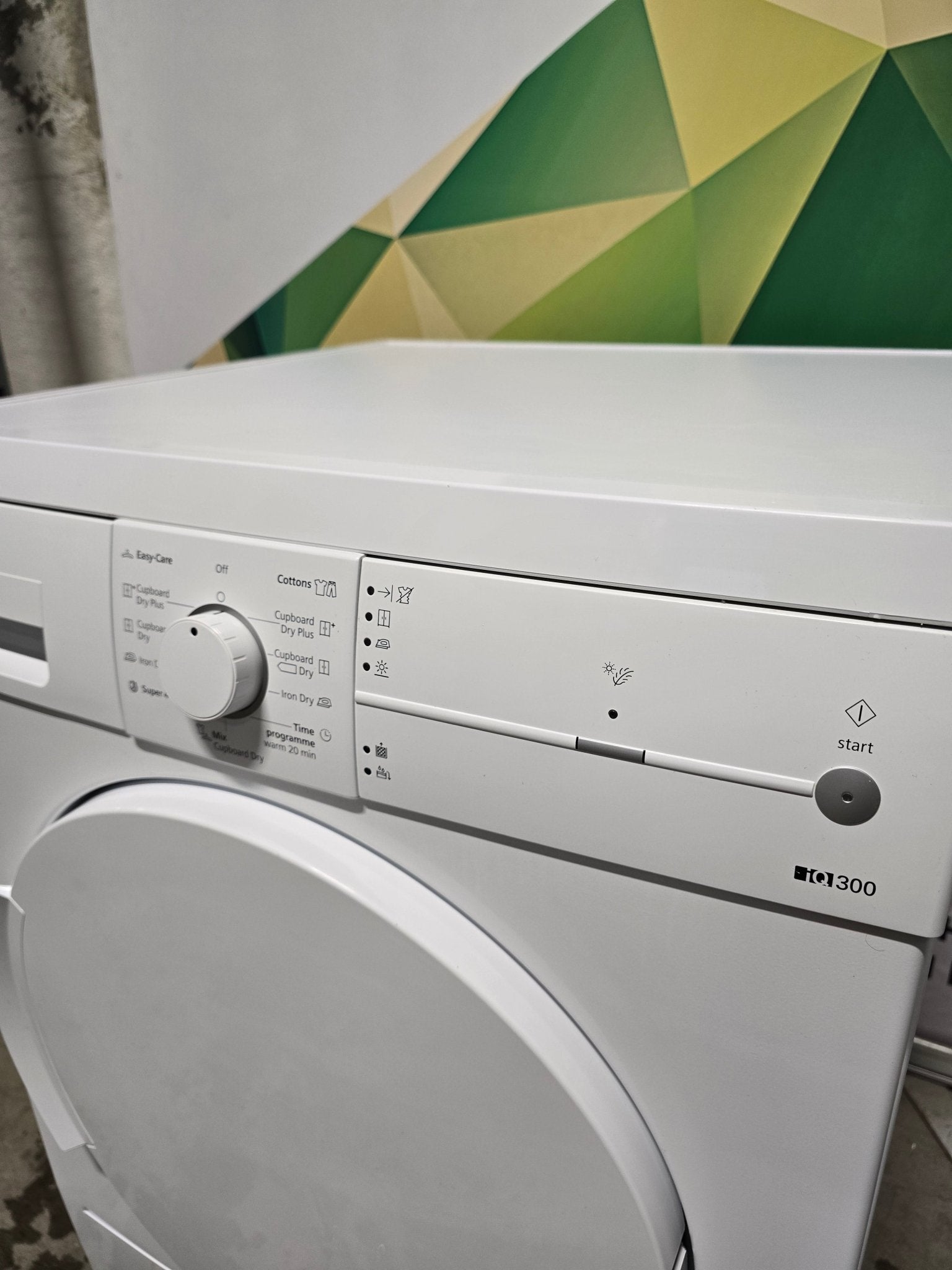 Siemens Iq300 WT44E1L7DN Kondenstørketrommel Tørketrommel - Norskombruk.no