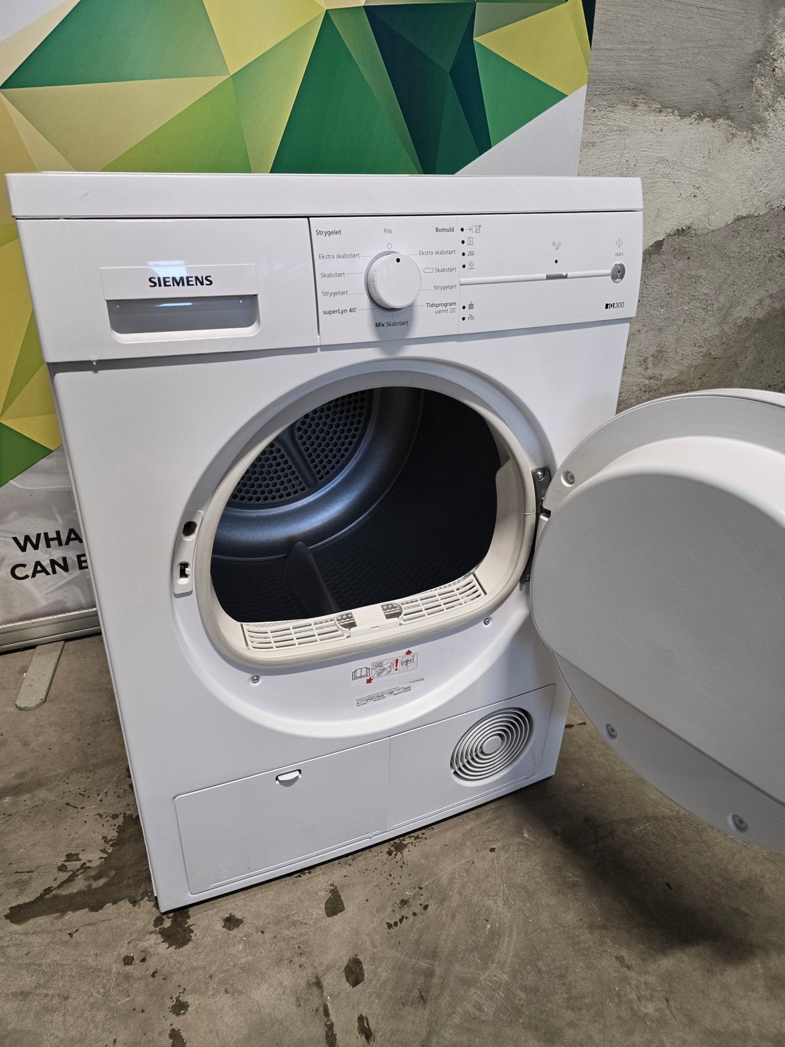 Siemens Iq300 WT44E1L7DN Kondenstørketrommel Tørketrommel - Norskombruk.no