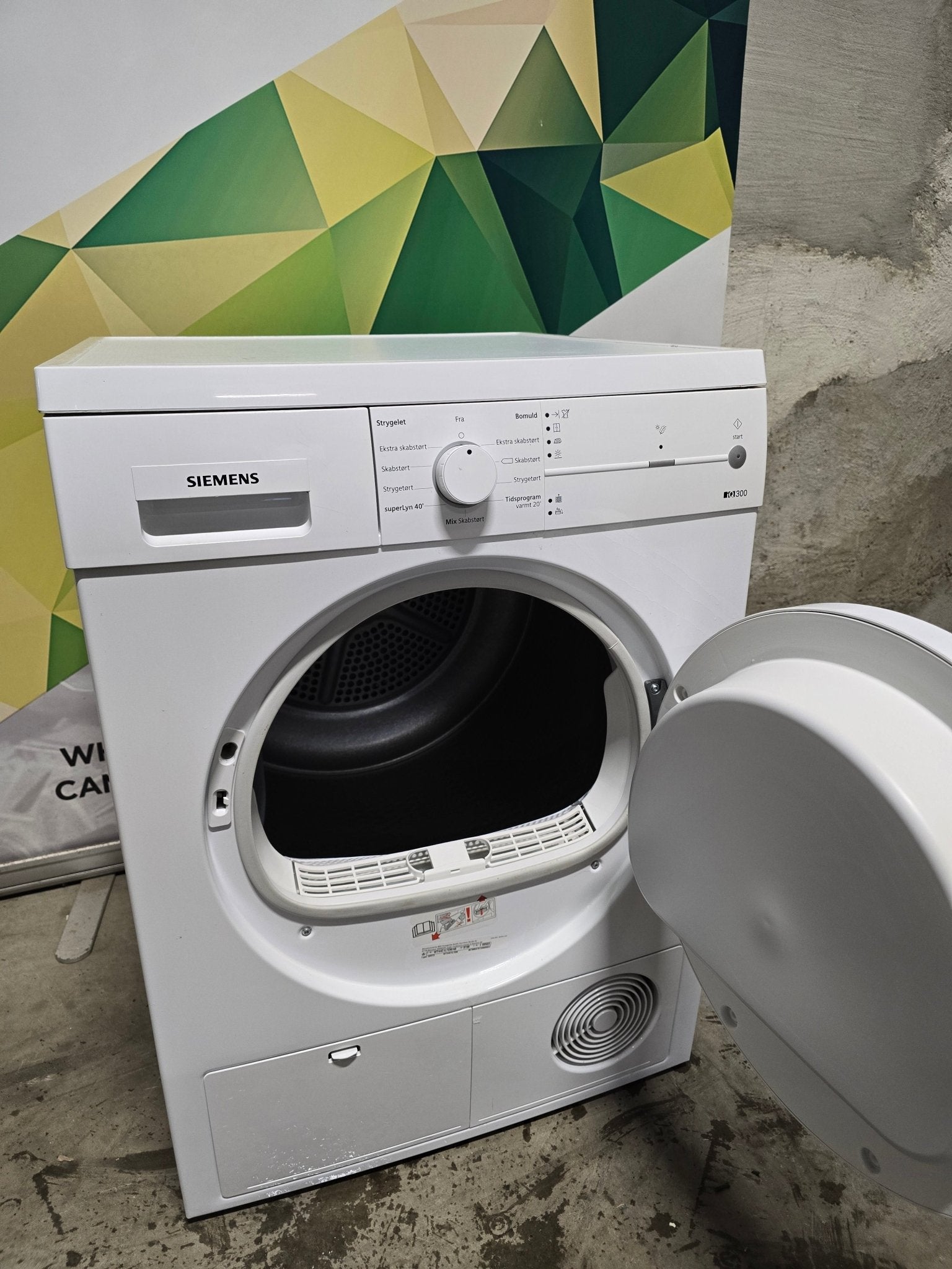 Siemens Iq300 WT44E1L7DN Kondenstørketrommel Tørketrommel - Norskombruk.no