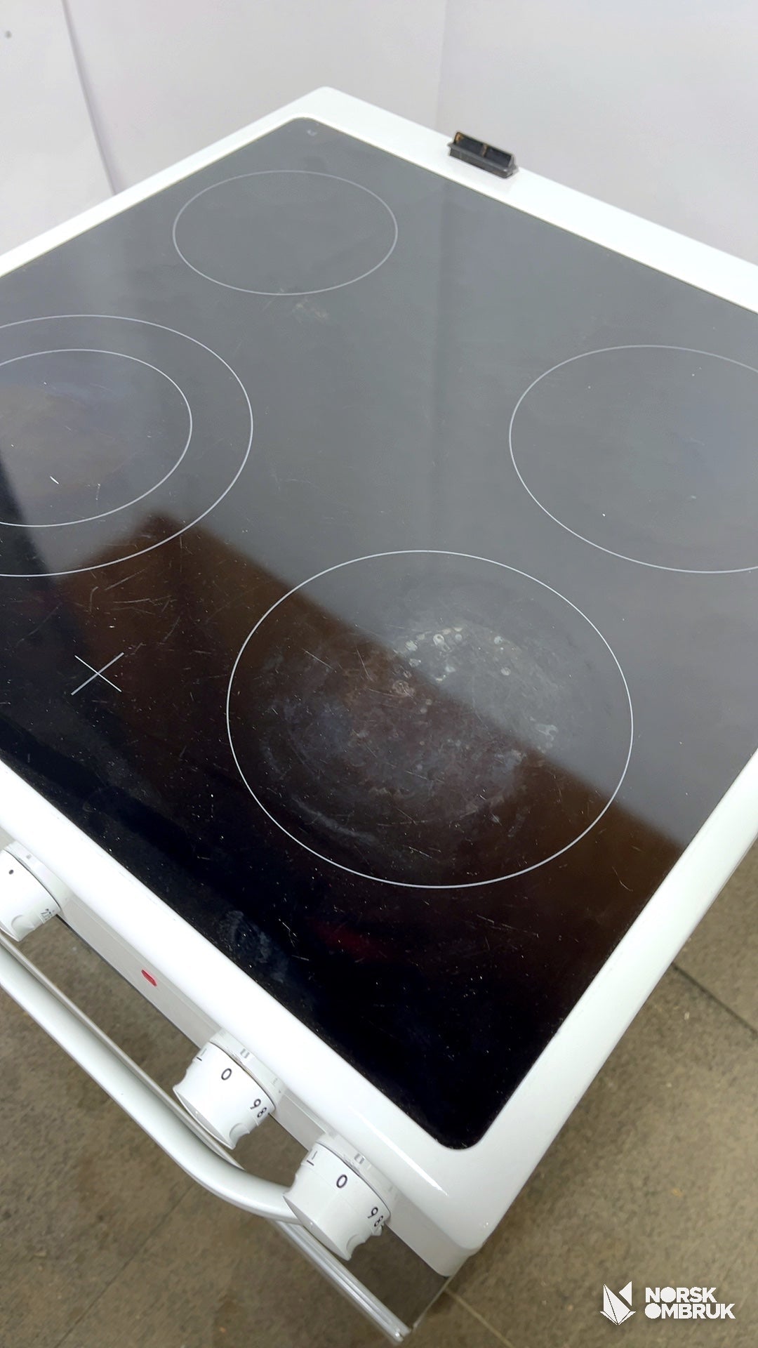 Voss Electrolux ELK13003HV komfyr Komfyr - Norskombruk.no