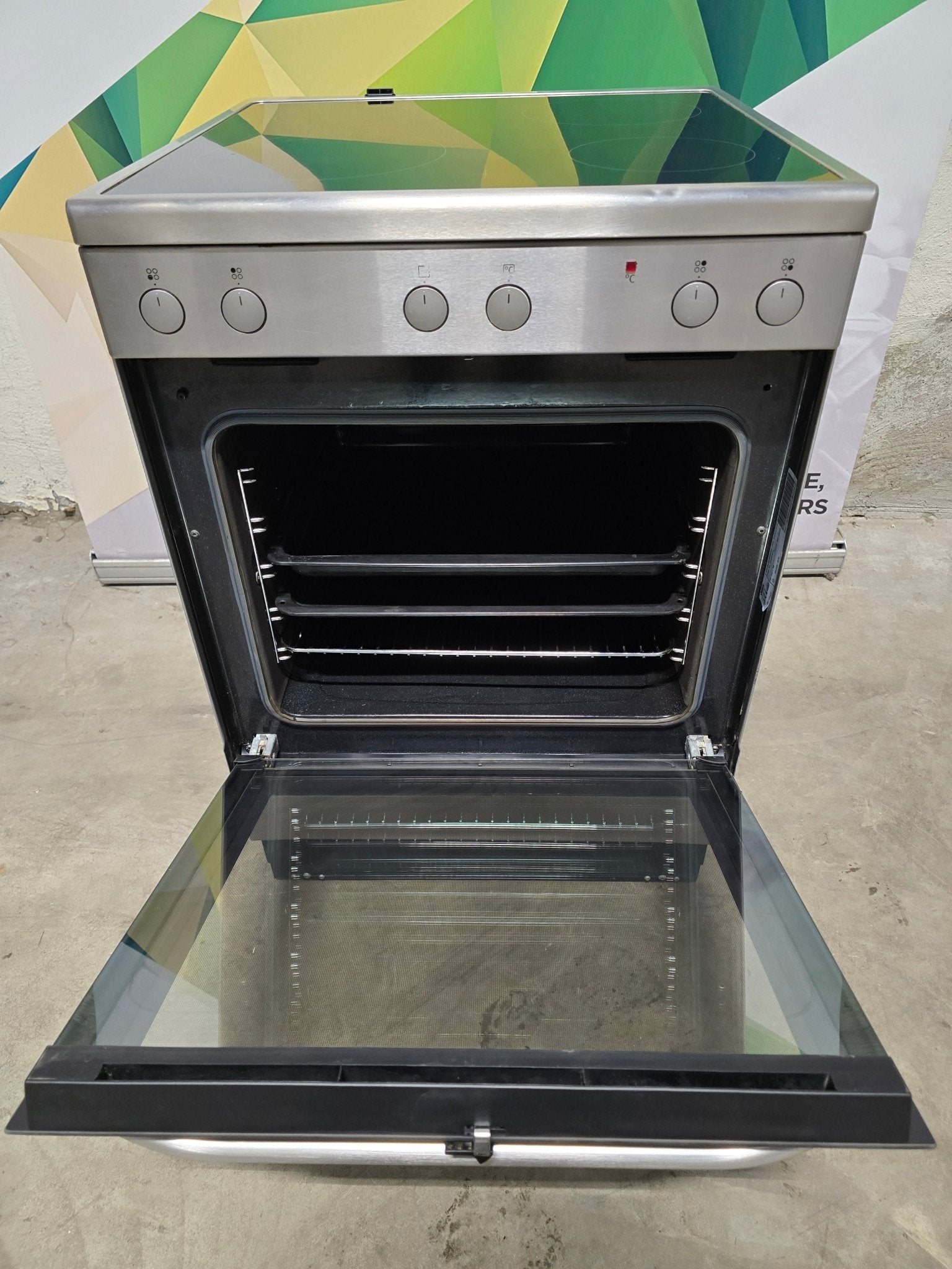 Voss - Electrolux ELK23020 - RV – keramisk komfyr Keramisk Komfyr - Norskombruk.no