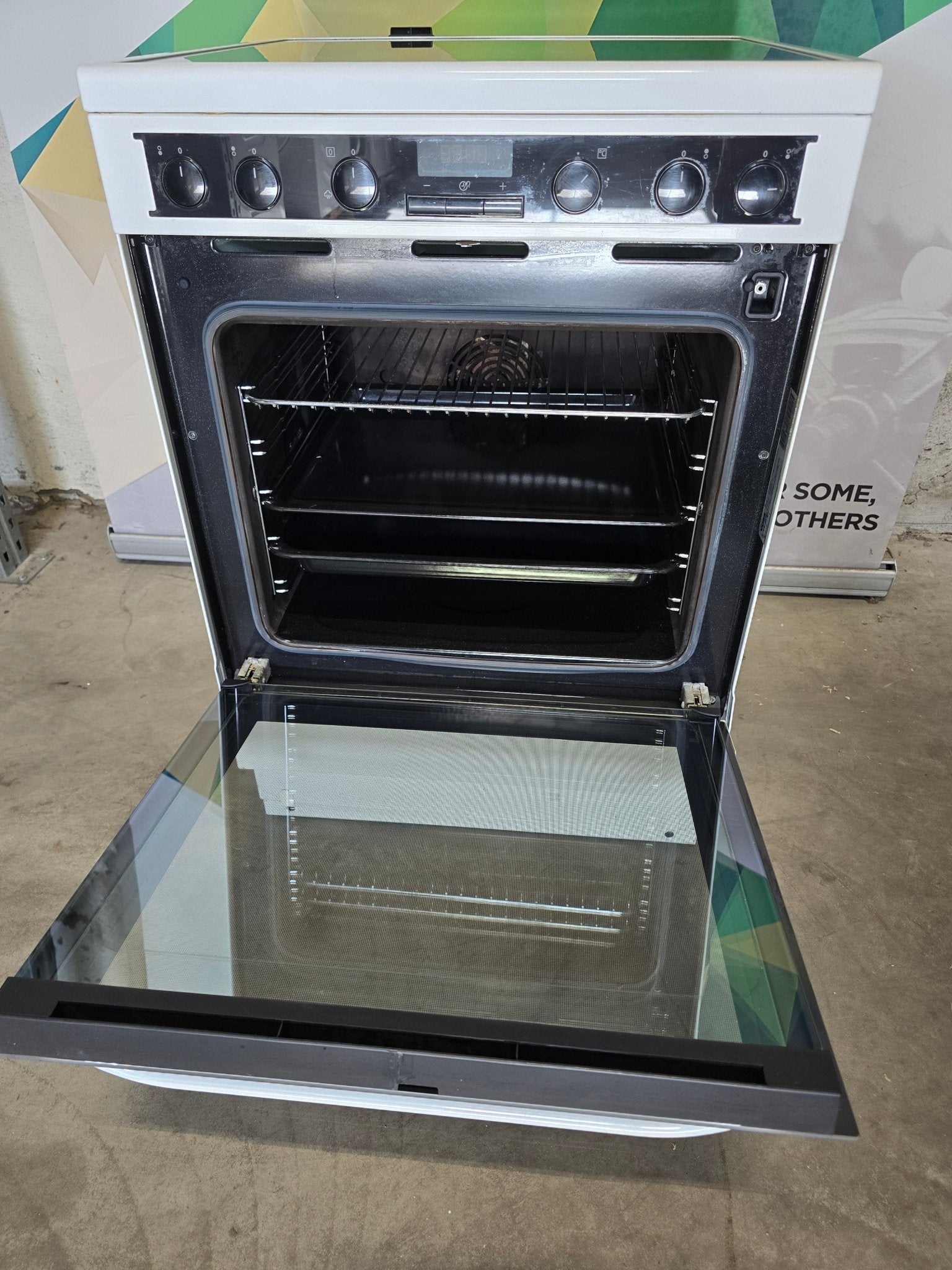 Voss - Electrolux Induksjonskomfyr ELI14340HV Induksjonskomfyr - Norskombruk.no