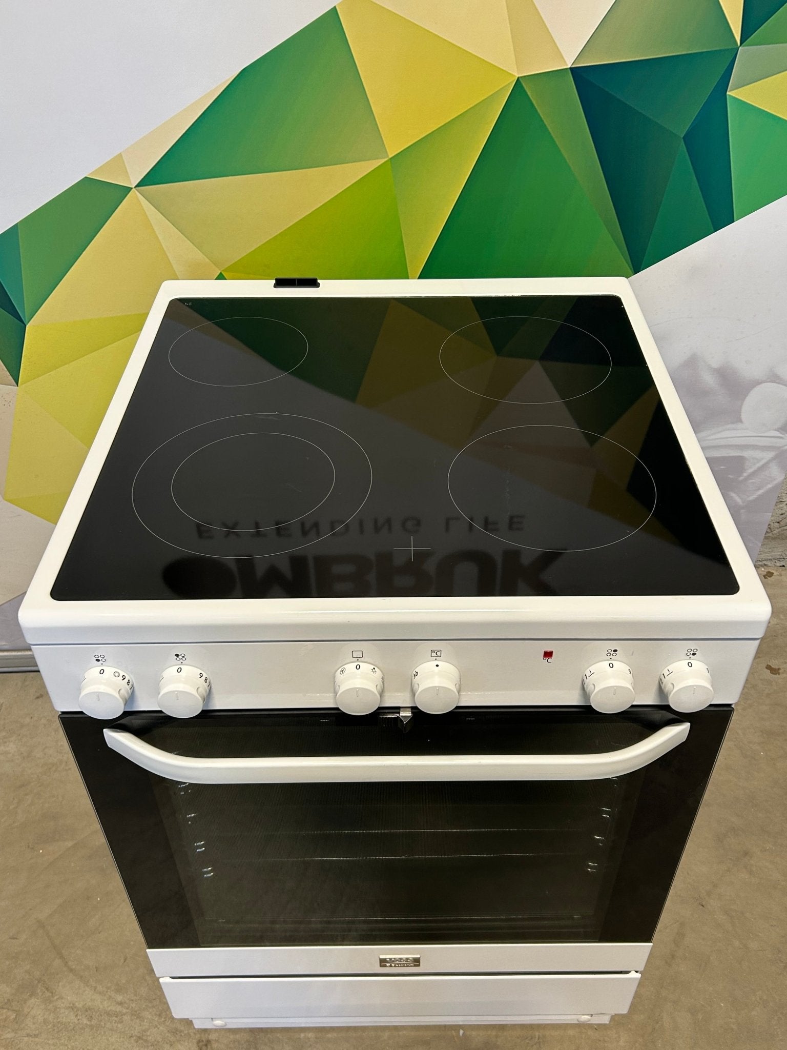 Voss - Electrolux Keramisk komfyr ELK13003HV Keramisk Komfyr - Norskombruk.no