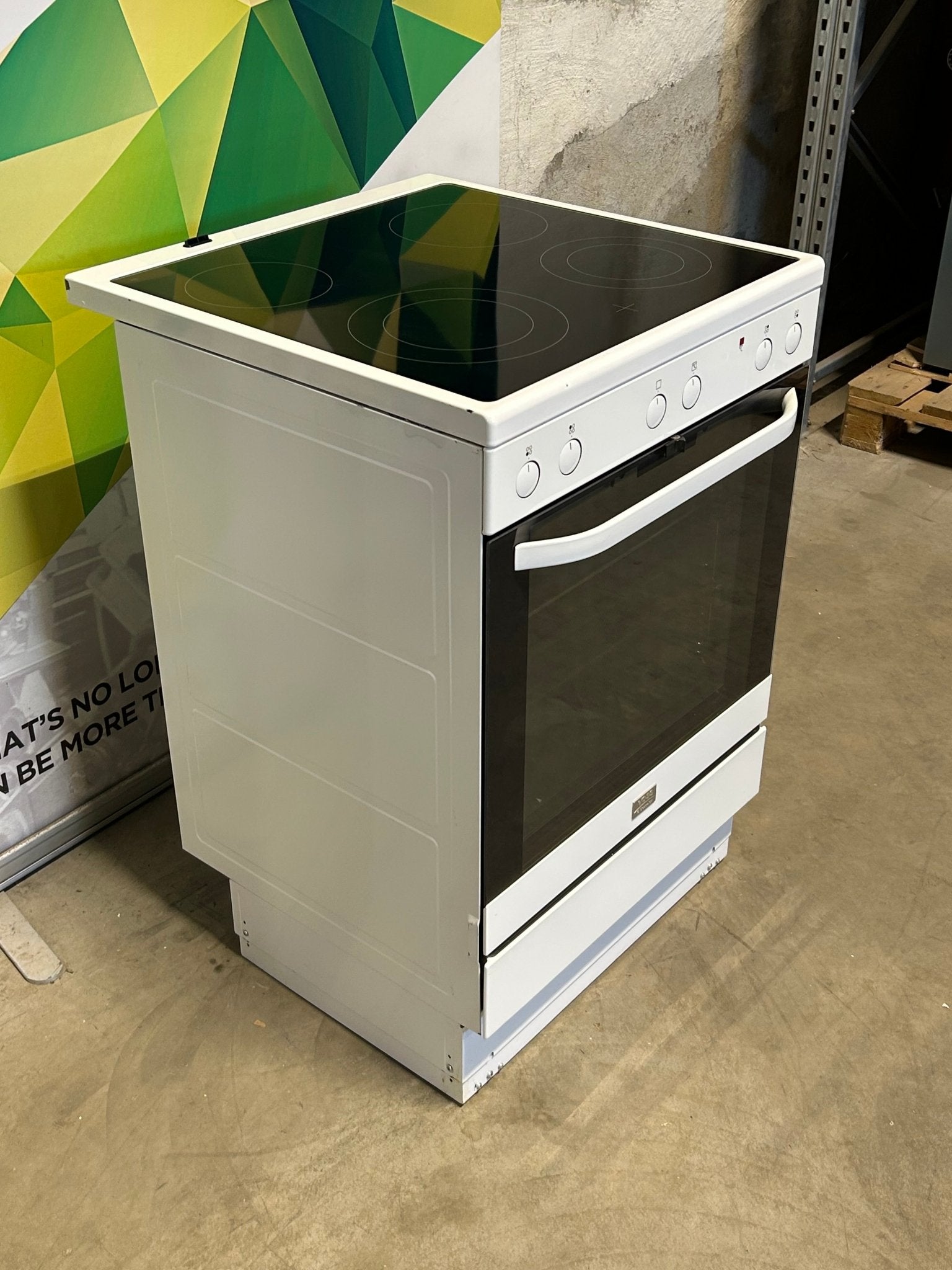 Voss - Electrolux keramisk komfyr ELK13030 - HV Keramisk Komfyr - Norskombruk.no