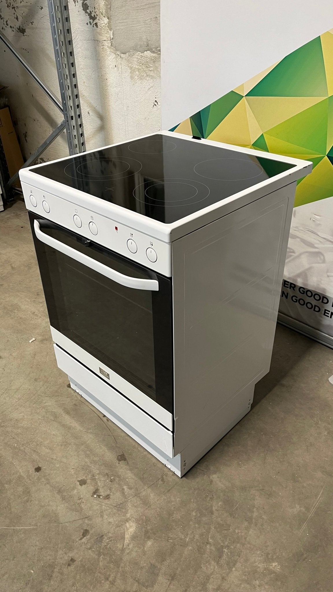 Voss - Electrolux keramisk komfyr ELK13030 - HV Keramisk Komfyr - Norskombruk.no