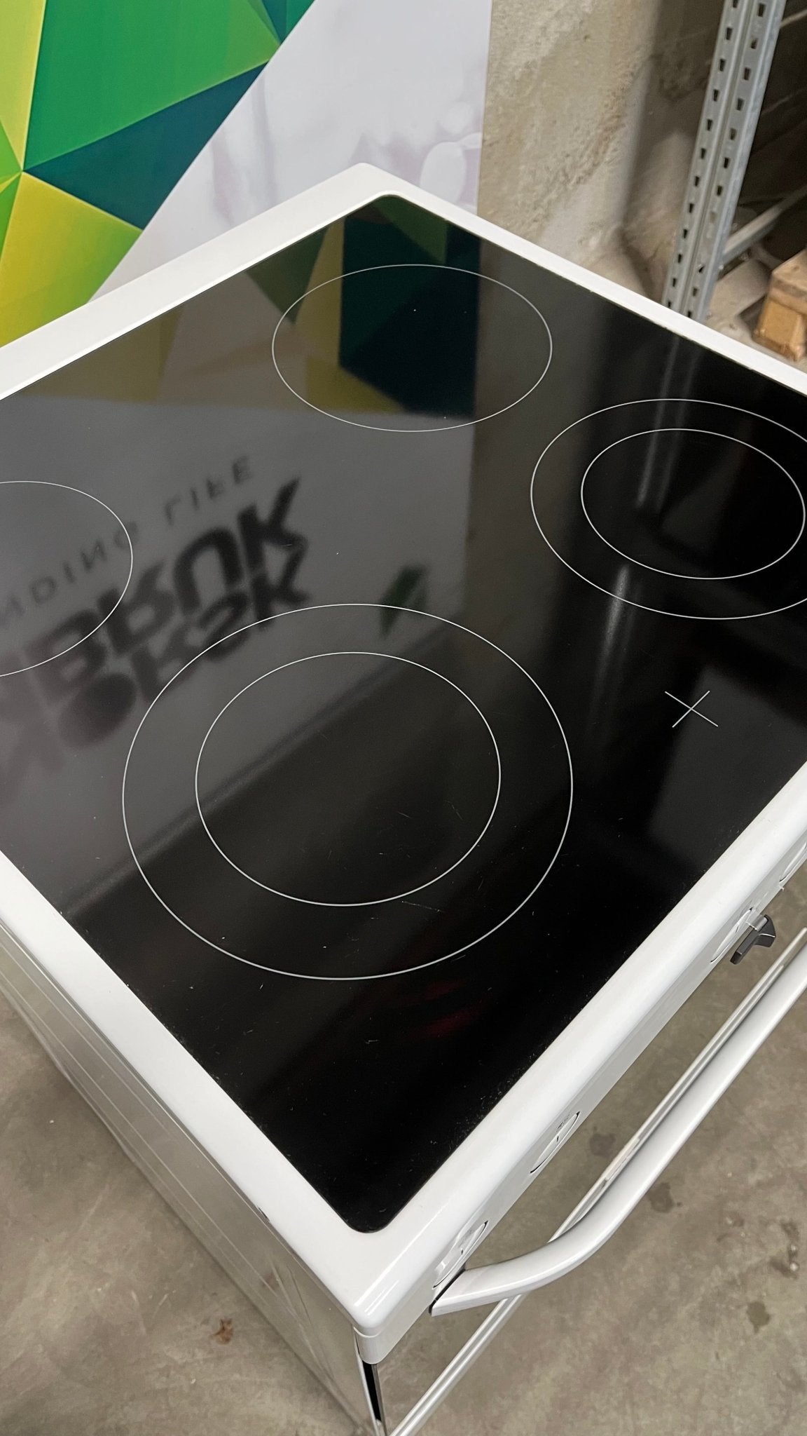 Voss - Electrolux keramisk komfyr ELK13030 - HV Keramisk Komfyr - Norskombruk.no