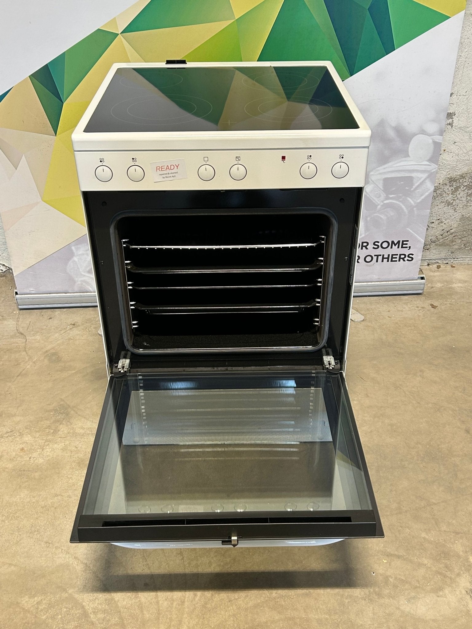 Voss - Electrolux keramisk komfyr ELK13039HV Keramisk Komfyr - Norskombruk.no