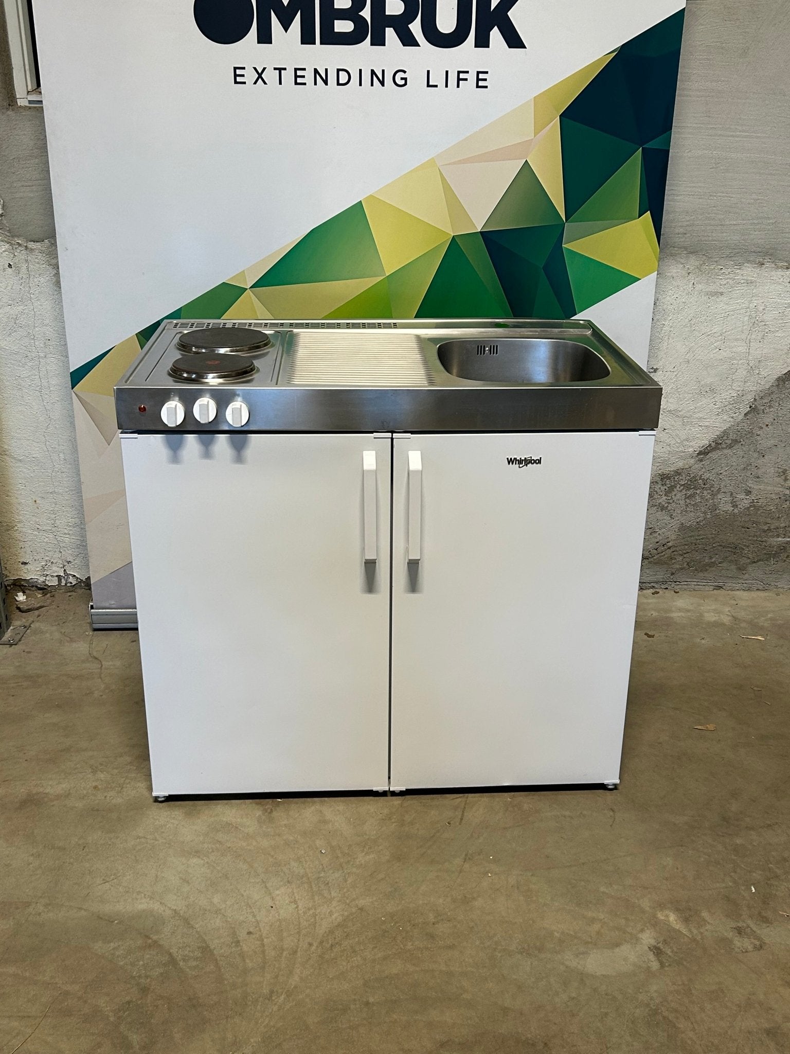Whirlpool ART 316/DT - H/A+ – Komplett minikjøkken Minikjøkken - Norskombruk.no